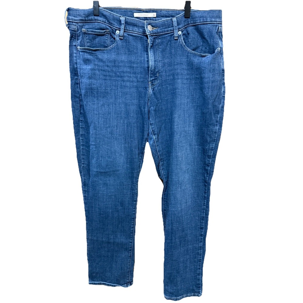 Levi's Jeans Womens 16M ( Measure 38x28) Classic‎ Straight Stretch Medium Wash